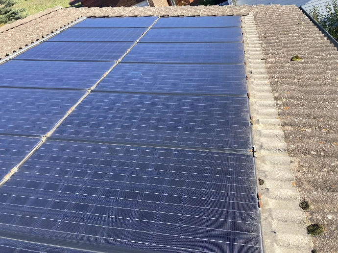 panneaux solaires avant nettoyage